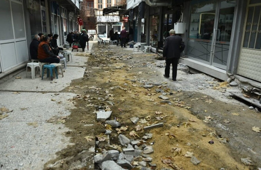 50 yıl sonra sokaklar yenilendi esnafın yüzü güldü