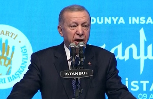 Cumhurbaşkanı Erdoğan'dan sert sözler! Böyle adalet olur mu! Sokak köpekleri için söz verdi...