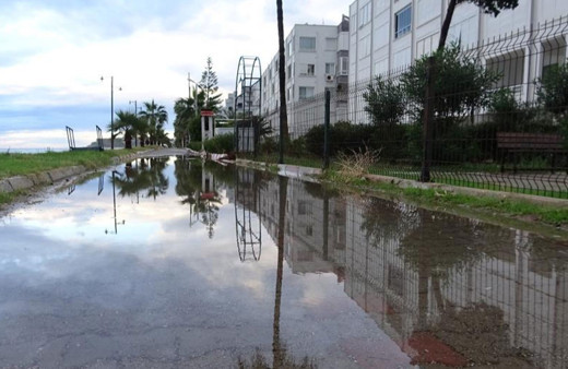 Mersin'de sağanak yağış sabaha kadar etkili oldu
