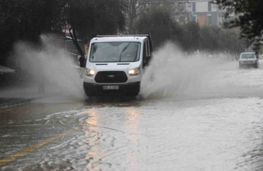 Meteoroloji'den Muğla kıyı bölgelerine şiddetli yağış uyarısı