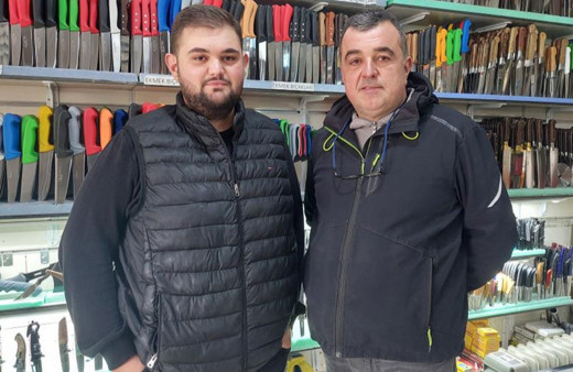 Bu aile 144 yıldır babadan oğula bıçakçılık yapıyor