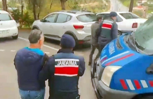 İzmir’de 280 düzensiz göçmen yakalandı, 7 organizatör tutuklandı!
