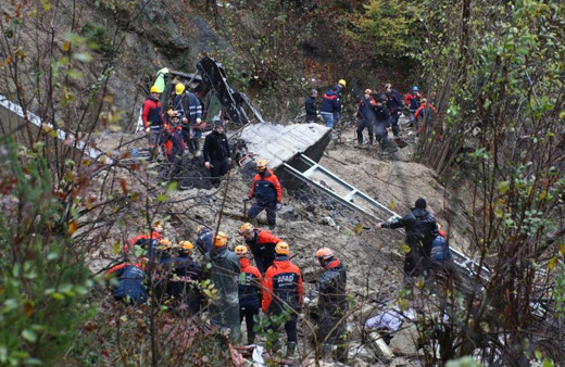 Zonguldak'ta heyelan nedeniyle göçük altında kalanlarla ilgili acı haber geldi