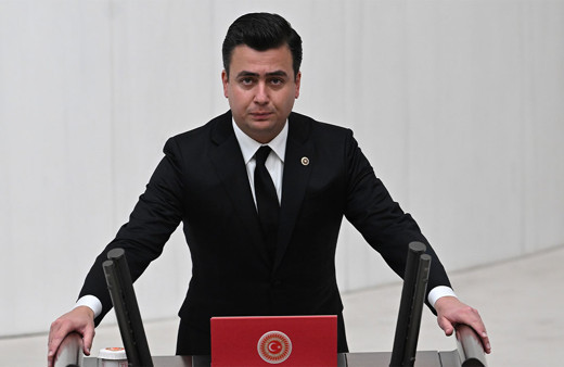 AK Parti'den Osman Gökçek'e uyarı! "Senin yüzünden bir sürü sopa yiyoruz..."