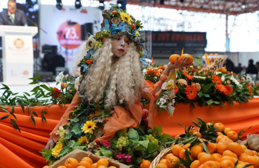 Seferihisar turuncu bayramı coşkuyla kutladı