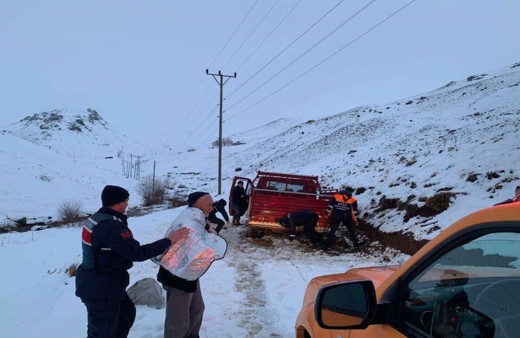 Yaylada mahsur kalan vatandaşlar kurtarıldı