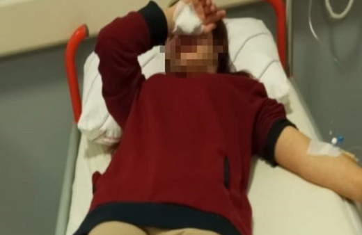 Köpeklerden korkarak kaçmak isteyen öğrenci düşerek yaralandı