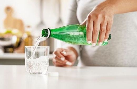 Her gün soda içmenin tehlikeleri ortaya çıktı, öğrendikten sonra ağzınıza sürmeyeceksiniz