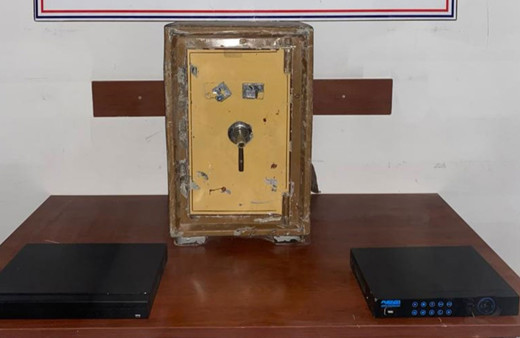 Belediyenin çelik kasasını çalan şüpheli tutuklandı