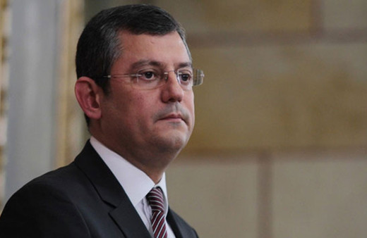 Özgür Özel, partiden istifa edenlere ateş püskürdü: Görevdeyken iyi, olmayınca...