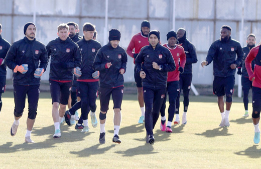 Sivasspor'da Başakşehir maçı hazırlıkları başladı