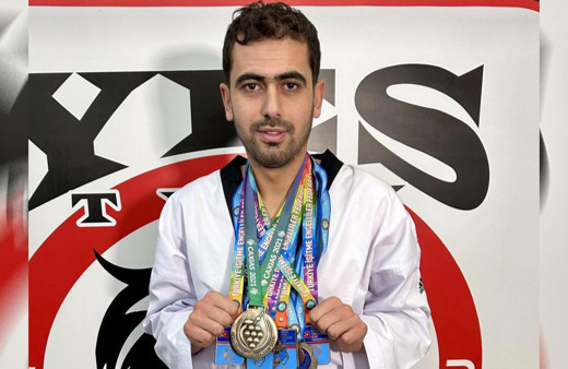 İşitme diliyle öğrendiği taekwondoda madalyaya doymuyor!