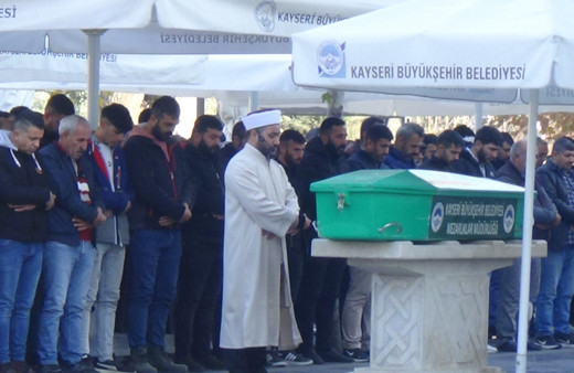 Cinayete kurban giden şahıs toprağa verildi