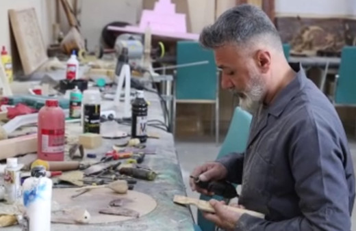 Elazığ'da bir atölyede kütükler sanata dönüşüyor