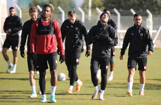 Sivasspor’da Başakşehir hazırlıkları sürüyor