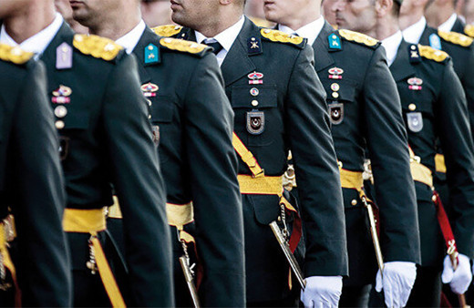 TSK'da 'Teğmen Cuntası' iddiası olay! 'Namaz kılanları fişliyorlar, darp ediyorlar...'