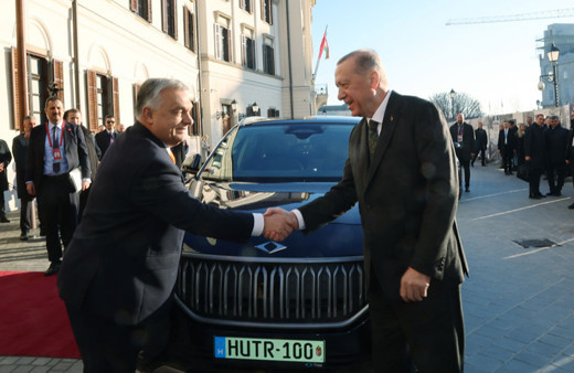 Cumhurbaşkanı Erdoğan, Macaristan Başbakanı ile görüştü, TOGG hediye etti!