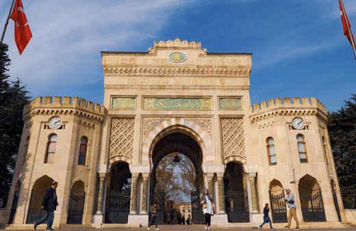 Üniversitenin sayfasından bir garip açıklama: Otel mağduriyeti!