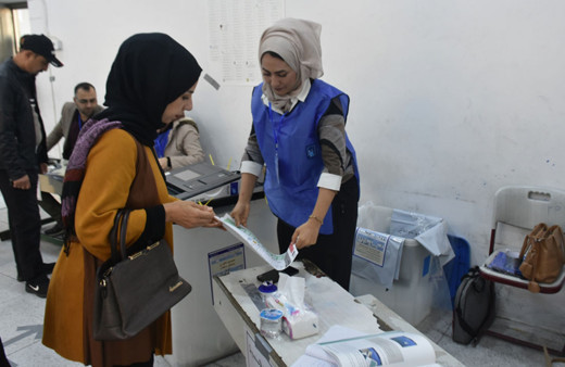 Kerkük'te halk 18 yıl sonra yerel seçimler için sandık başında