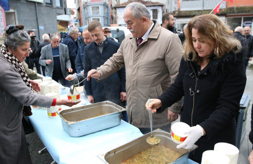Ordu'da 4 bin kişiye karalahana çorbası ikram edildi!