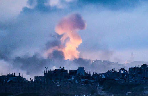 İsrail, Gazze'nin er-Rimal Mahallesi'ni vurdu: En az 50 ölü