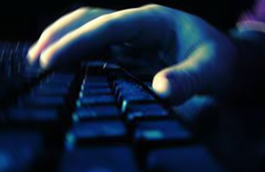 Sosyal medyada 'müstehcen' yayın yapan kişi gözaltına alındı