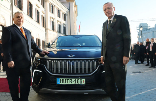 Macaristan Başbakanı Orban Togg'u hediye aldı  espriyi patlattı