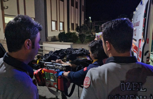 Otomobil ile çarpışan motosikletin sürücüsü ağır yaralandı