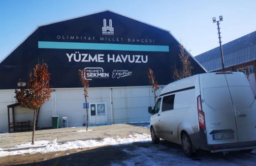 Üniversite öğrencisi yüzme havuzunda boğuldu!