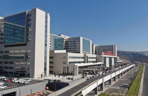 İzmir Şehir Hastanesine ulaşım sorunu devam ediyor!