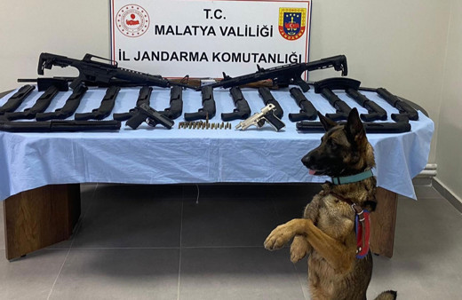 Malatya'da ruhsatsız 22 silah ele geçirildi!