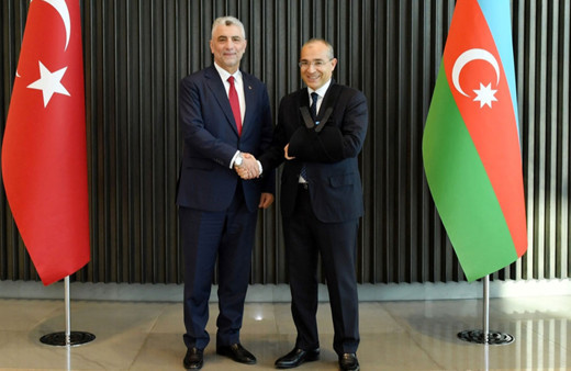 Ticaret Bakanı Ömer Bolat, Azerbaycan Ekonomi Bakanı ile görüştü