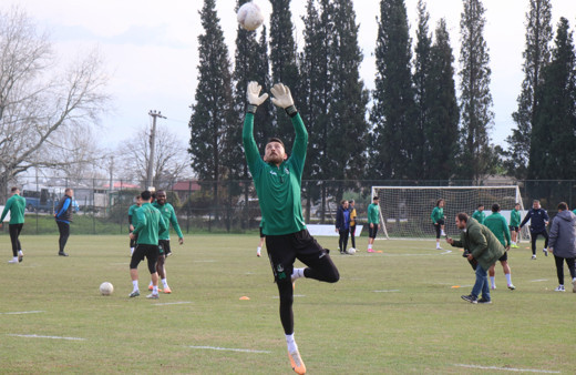 Sakaryaspor, ezeli rakibini yenmek için sahaya çıkacak