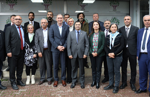 DEM Parti eş genel başkanları, Avrupa Alevi Birlikleri Federasyonu temsilcileriyle görüştü