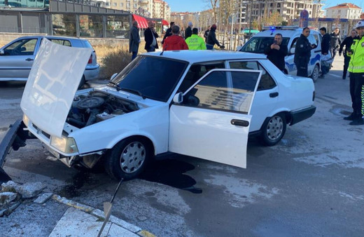Alkollü ve ehliyetsiz sürücü emniyeti alarma geçirdi!
