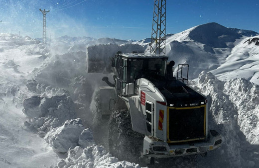 Hakkari’de 34 yerleşim yolu ulaşıma kapandı
