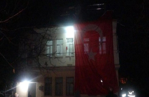Piyade Er Emre Taşkın'ın şehadet haberi Malatya'daki ailesine ulaştı,  baba evi Türk bayraklarıyla donatıldı