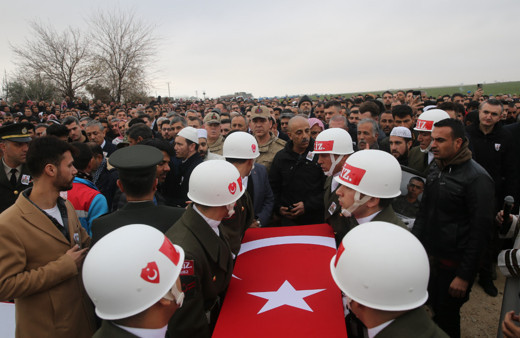 Türkiye şehitlerine ağlıyor! Şehitlerimiz son yolculuğuna uğurlandı