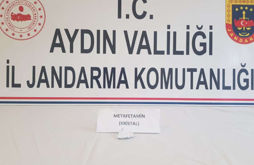 Şüpheli şahısların üzerinde uyuşturucu ele geçirildi