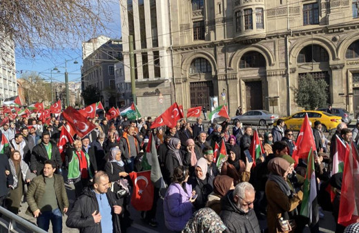 İstanbul'da şehitler ve Filistin için binlerce kişi yürüdü!