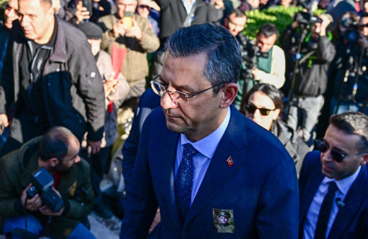 Özgür Özel'den şehit bildirisi eleştirilerine yanıt! Özel, iktidara sordu: Bir grup askerimiz terör örgütünün elinde mi?