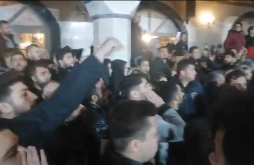 Özgür Özel'e şehit cenazesinde şok tepki