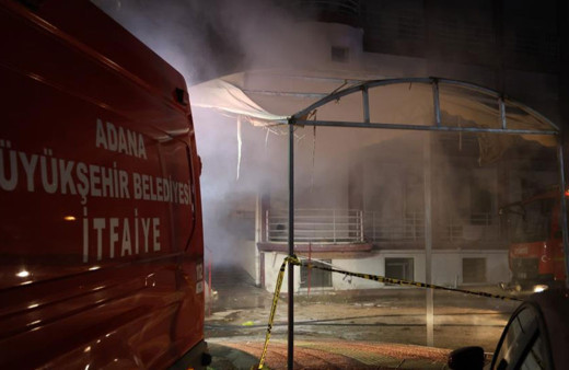 Adana'da hastane yangınıyla ilgili 2 çocuk gözaltına alındı!