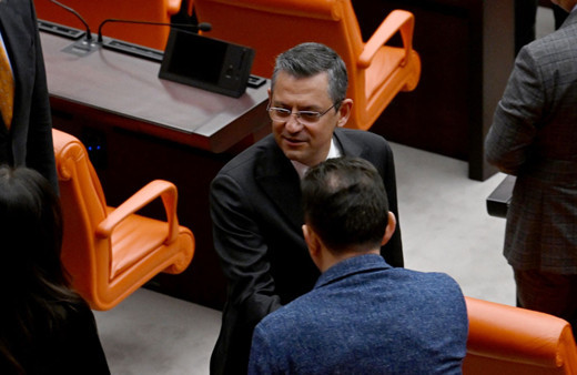 Şehit cenazesinde protesto edilen Özgür Özel'den Cumhurbaşkanı Erdoğan'a gövde gösterisi yanıtı