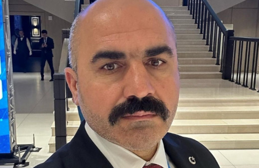 Türk iş insanı Yılmaz Okuklu, Azerbaycan'da yeni iş imkanları ve eğitim projeleri ile öne çıkıyor