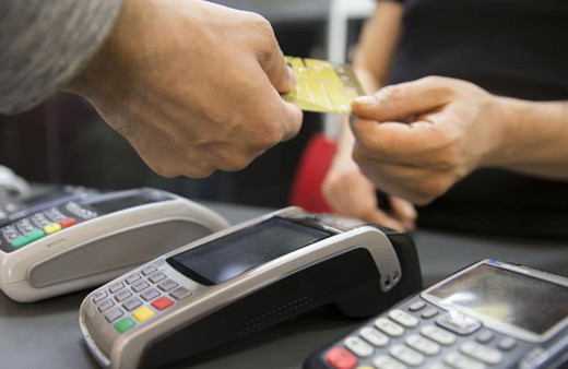 Kredi kartına taksit kalkıyor mu? Herkes merak ediyordu, vatandaş 'yandık' dedi