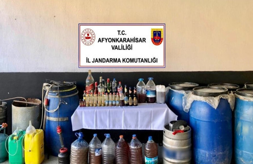 76 yaşındaki adam kaçak alkol operasyonunda yakalandı