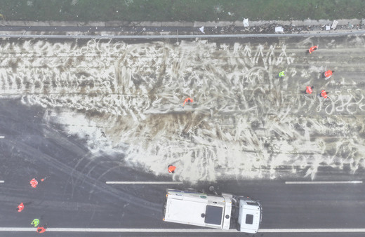 Kaza da ölenlerin kimlikleri belli oldu! Orhan Şen il il sayıp "3 gün gece yola çıkmayın" uyarısı yaptı