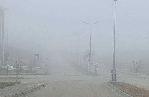 Elazığ sise teslim oldu, sürücüler zor anlar yaşadı