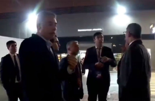 Sudiler Fenerbahçe ve Galatasaray uçaklarının kalkmasına izin vermedi! Fox Muhabiri canlı yayında gözaltına alınmak istendi